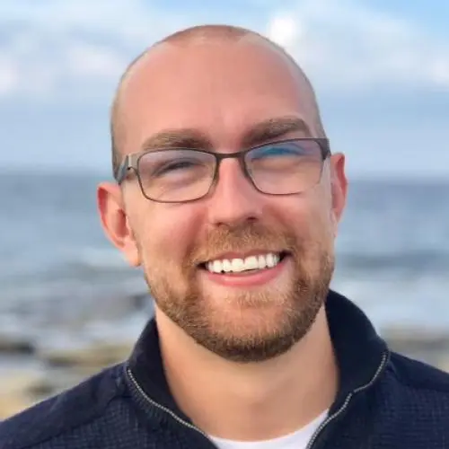 https://chemistry.oregonstate.edu/directory/addison-desnoyer